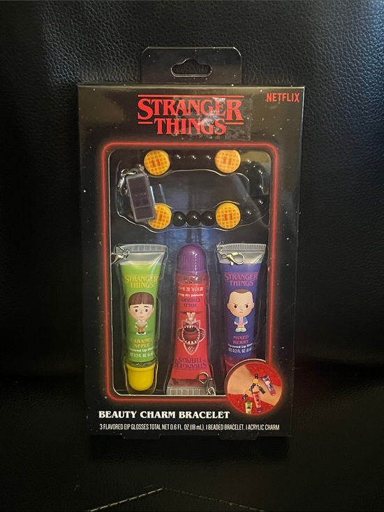 Stranger Things Other - Stranger Things Lip Gloss Beauty Charm Bracelet - New in Package